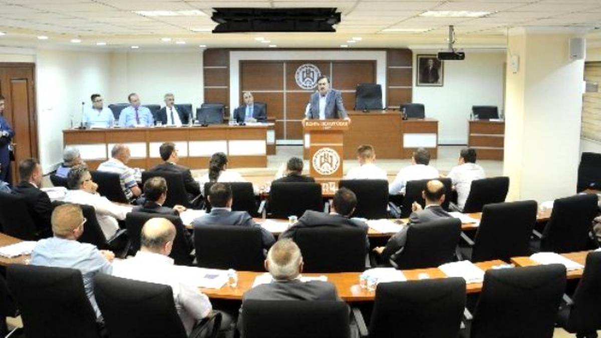 Kto\'da Meslek Komiteleri İstişare Toplantıları Sürüyor