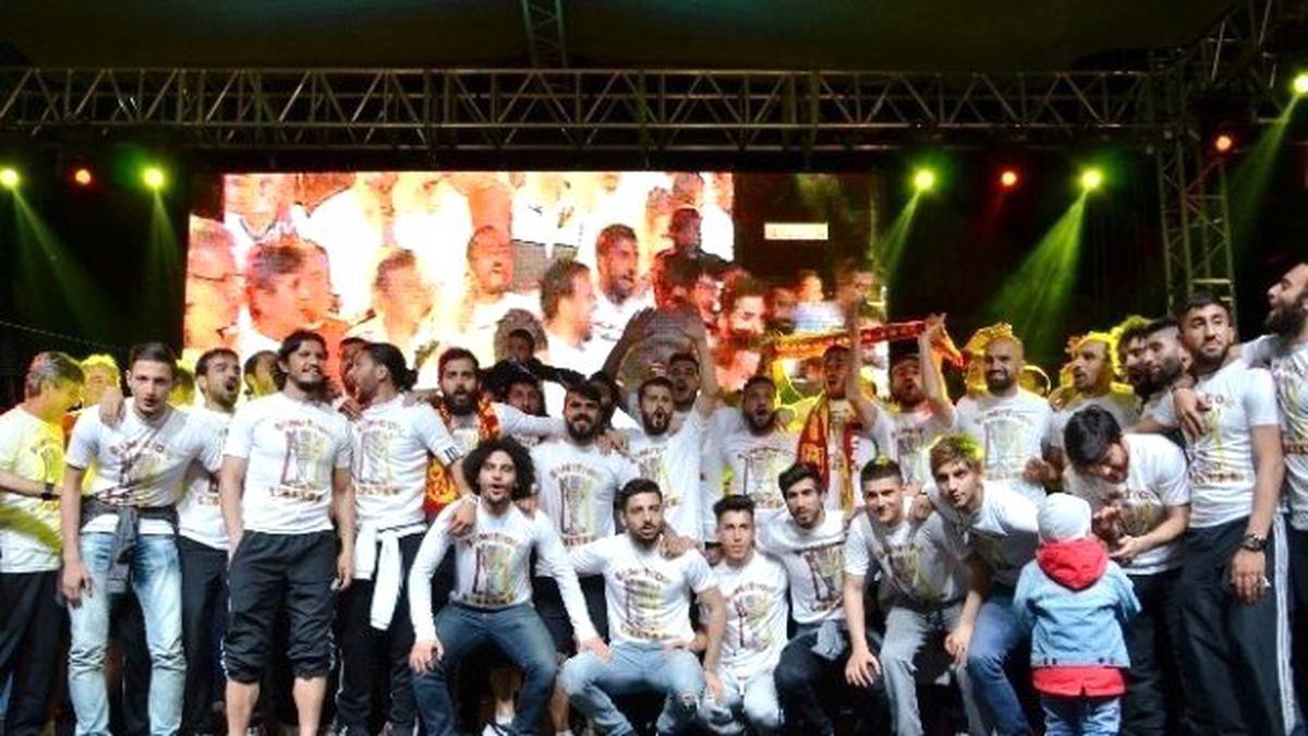 Malatyaspor Taraftarı Geceye Hazırlanıyor