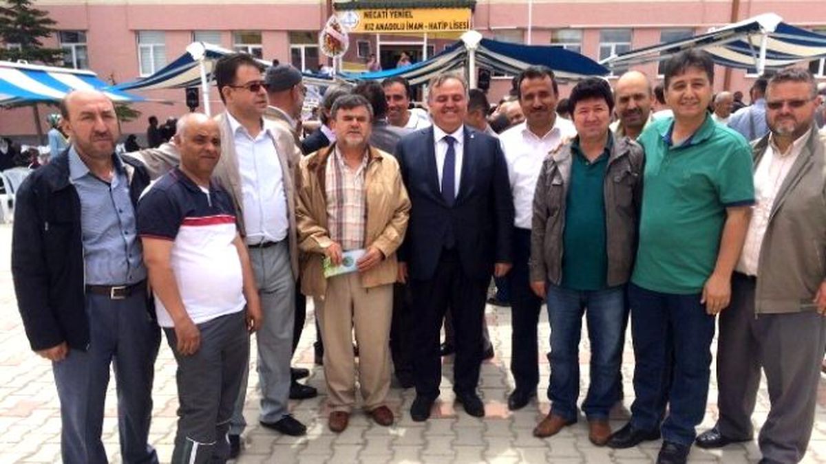 Milletvekili Adayı Şeker: "Esnafa Sahip Çıkmak Halka Sahip Çıkmaktır"