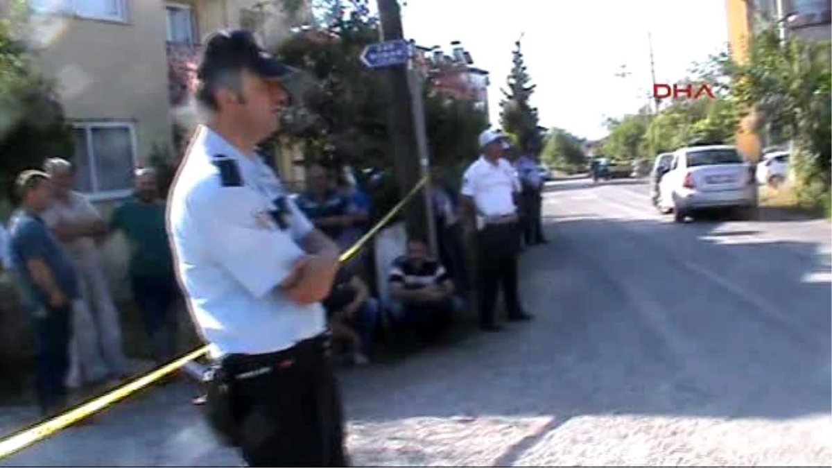 Uykusunda Karısını Boğan Koca, Polise Teslim Oldu