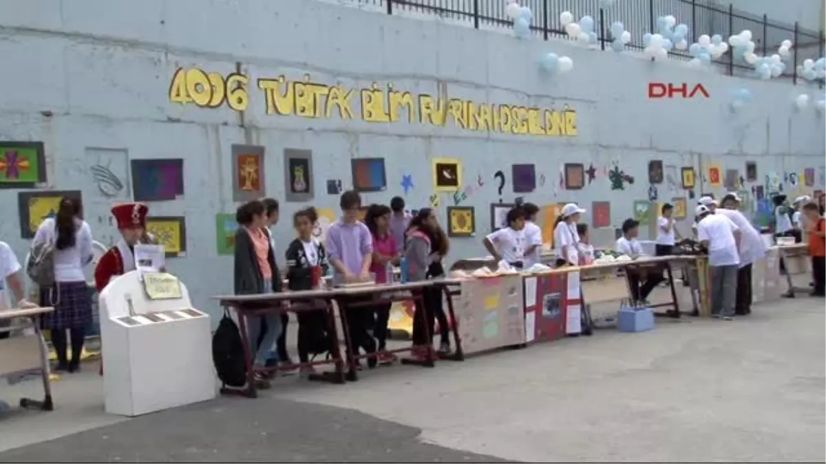 Ortaokul Öğrencilerinin Bilim Fuarı Coşkusu