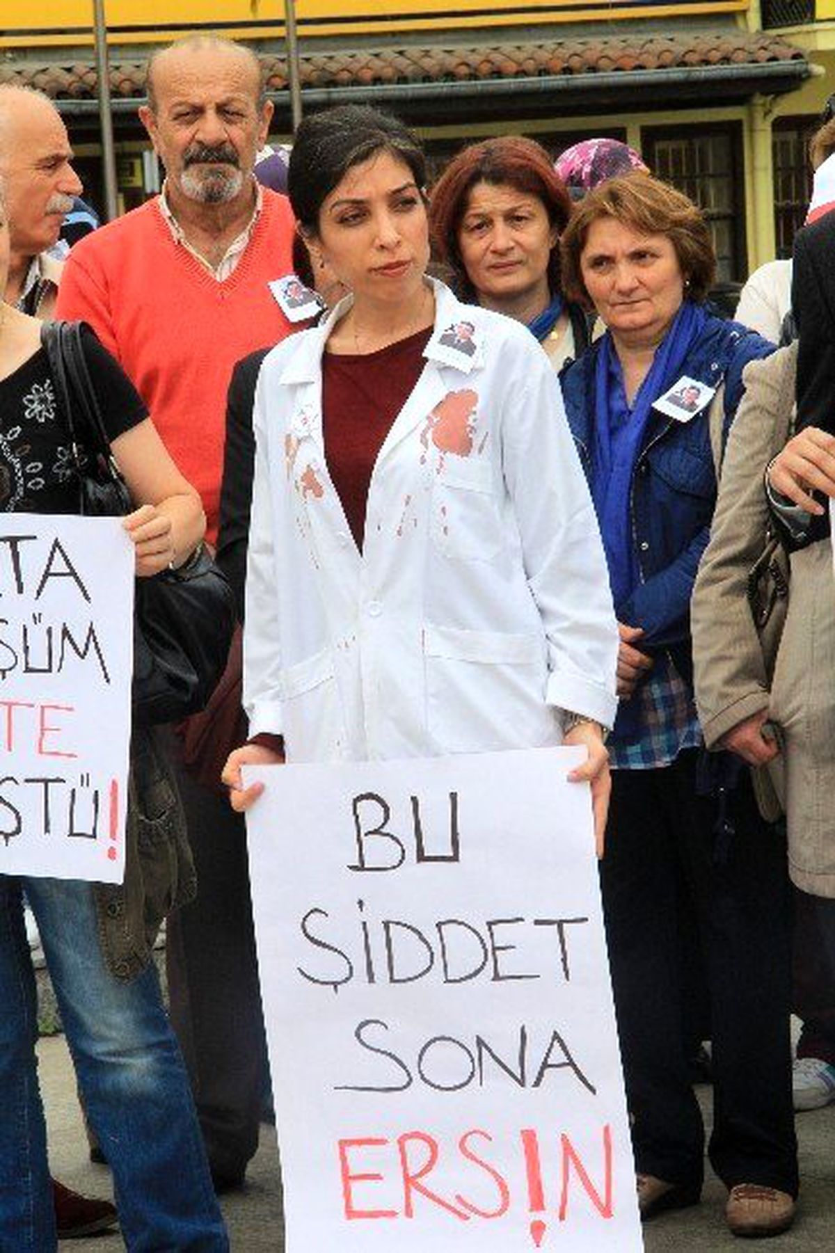 Rize\'de Doktorlar İş Bıraktı