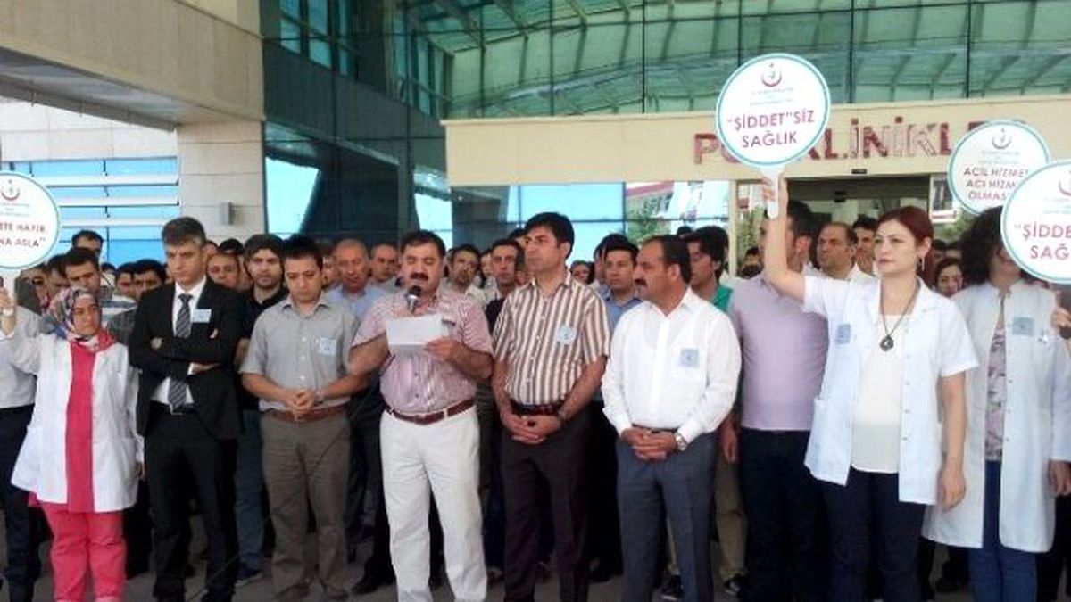 Sağlık Çalışanları Şiddeti Kınadı