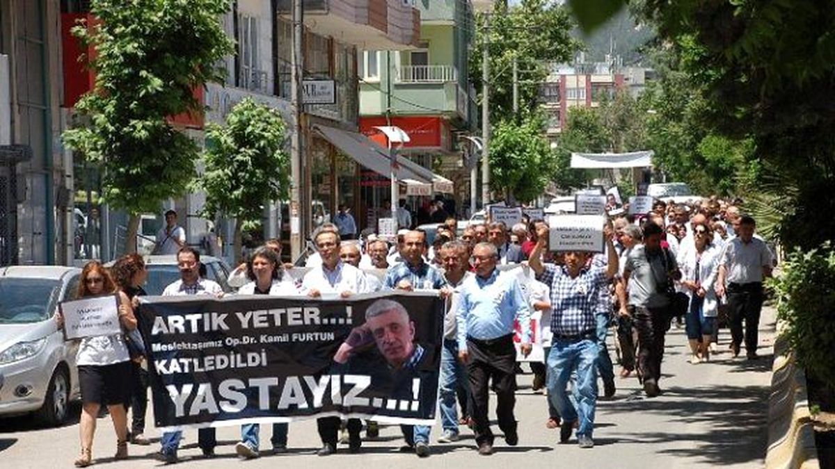 Sağlıkçılar Yürüdü