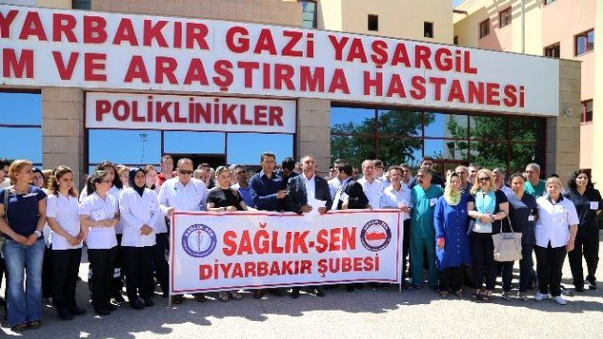 Samsun\'daki Doktor Cinayeti Diyarbakır\'da Kınandı