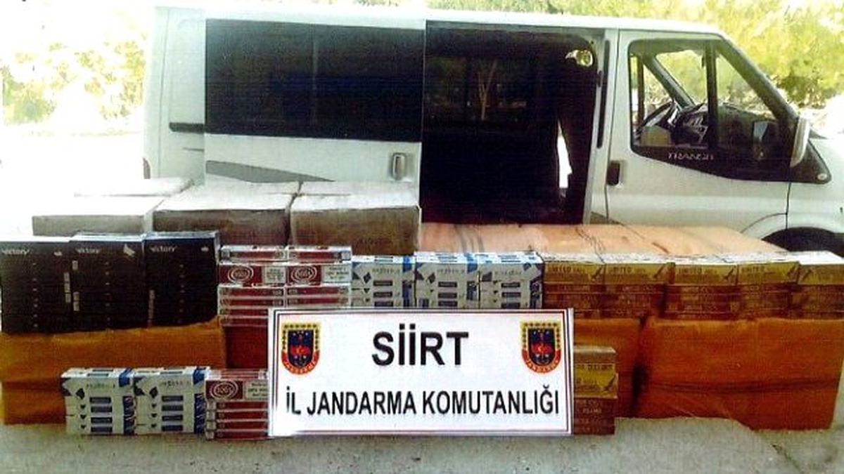 Siirt\'te 21 Bin 668 Paket Kaçak Sigara Ele Geçirildi