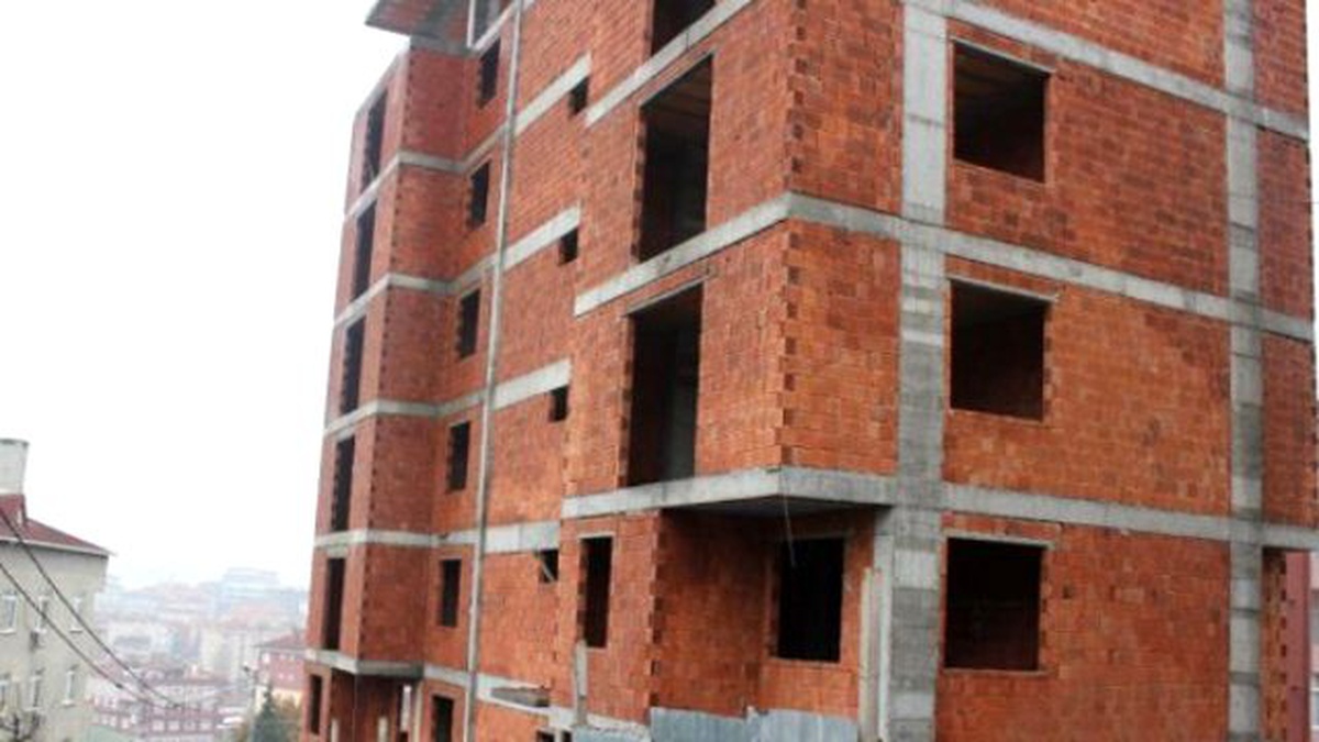 Sürpriz Ziyarete Gelen Çocuklar, Babalarının Ölüsüyle Karşılaştı