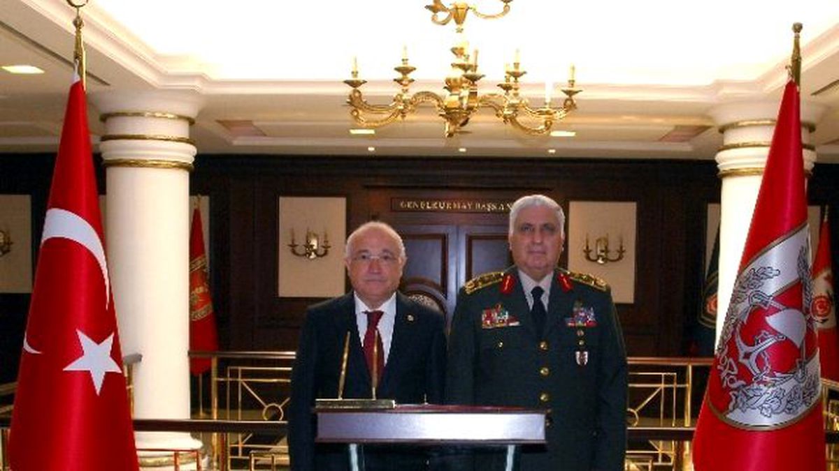 TBMM Başkanı Çiçek, Genelkurmay Başkanı Orgeneral Özel\'e Veda Ziyaretinde Bulundu