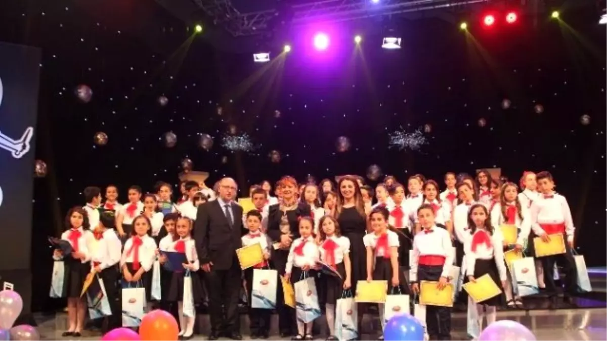 Thm Çocuk Korusu Âşık Reyhani Stüdyosunda Yılsonu Konseriyle Müzikseverlerle Buluştu