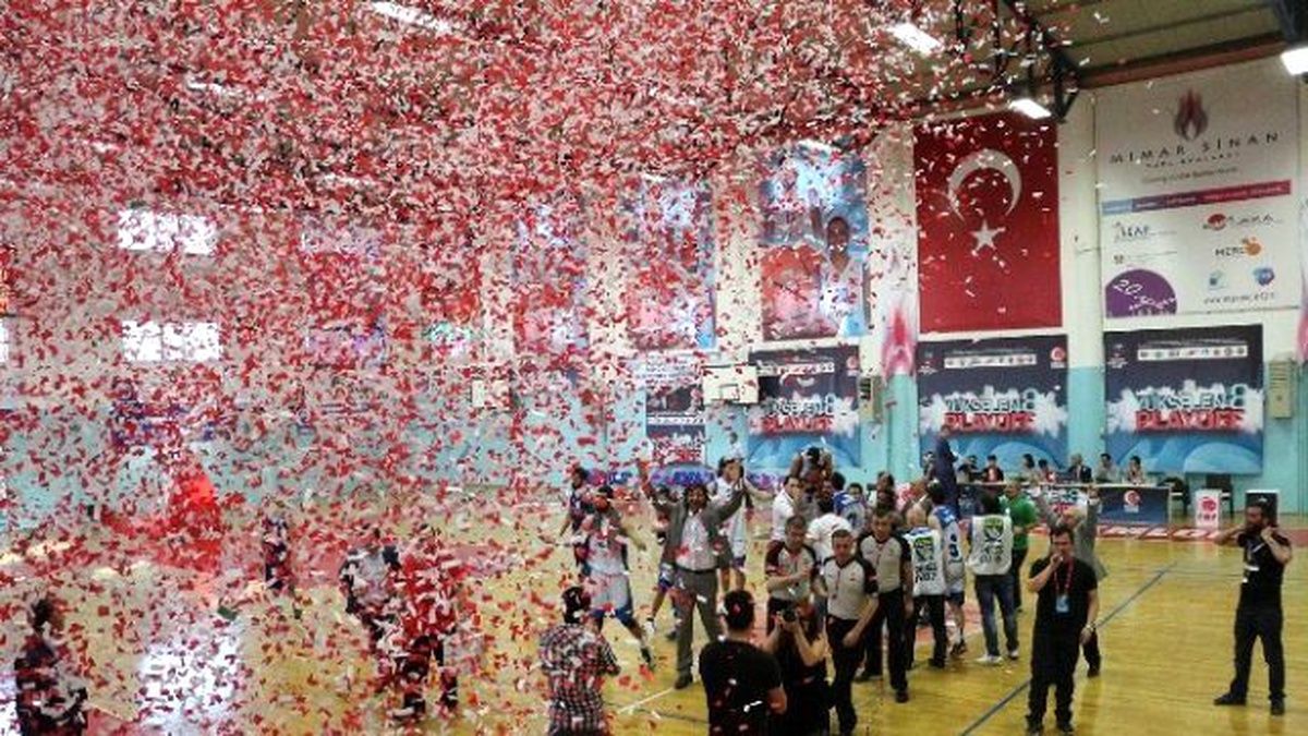 Tüyap Büyükçekmece Basketbol Kulübü 1. Lige Yükseldi