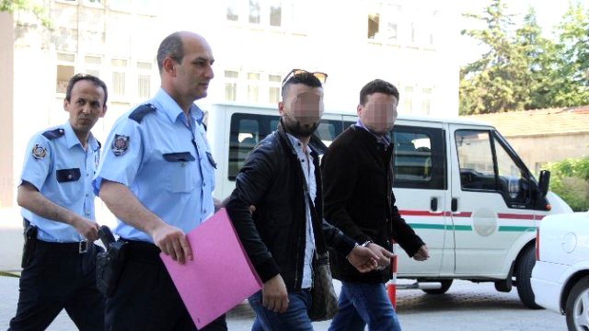 Yabancı Uyruklu Ayakkabı Hırsızları Tutuklandı