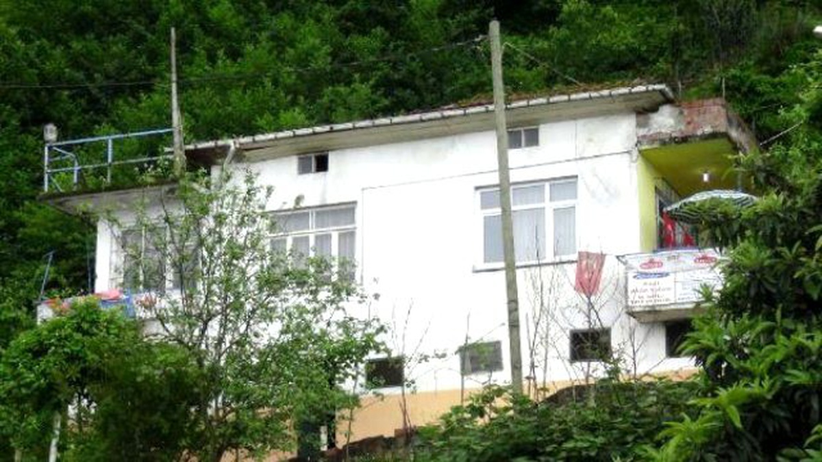 Yaşlı Adamı Yatağa Bağladılar, Bıçaklayarak Öldürdüler (2)