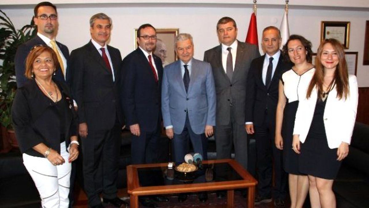 ABD Ankara Büyükelçisi İzmir\'de