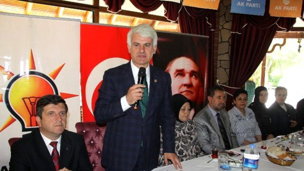 AK Parti\'den 25 Adet Akülü Araba