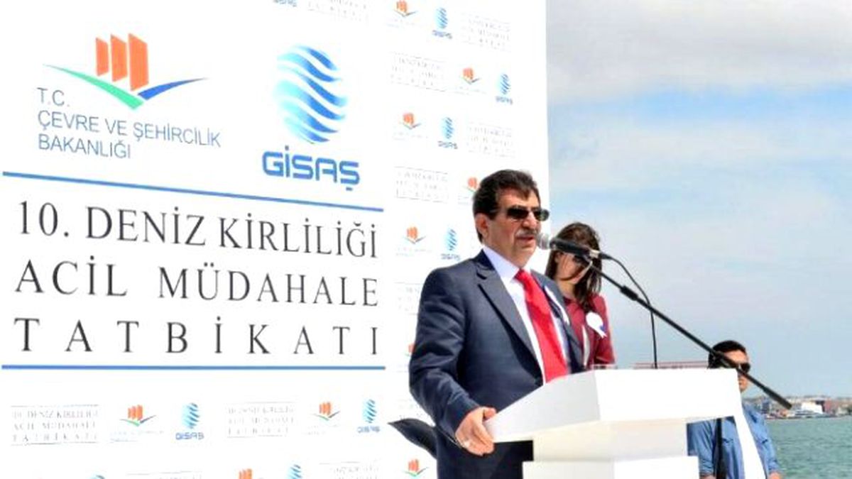 Bakan Güllüce "Deniz Kirliliği Acil Müdahale Tatbikatı\'na" Katıldı
