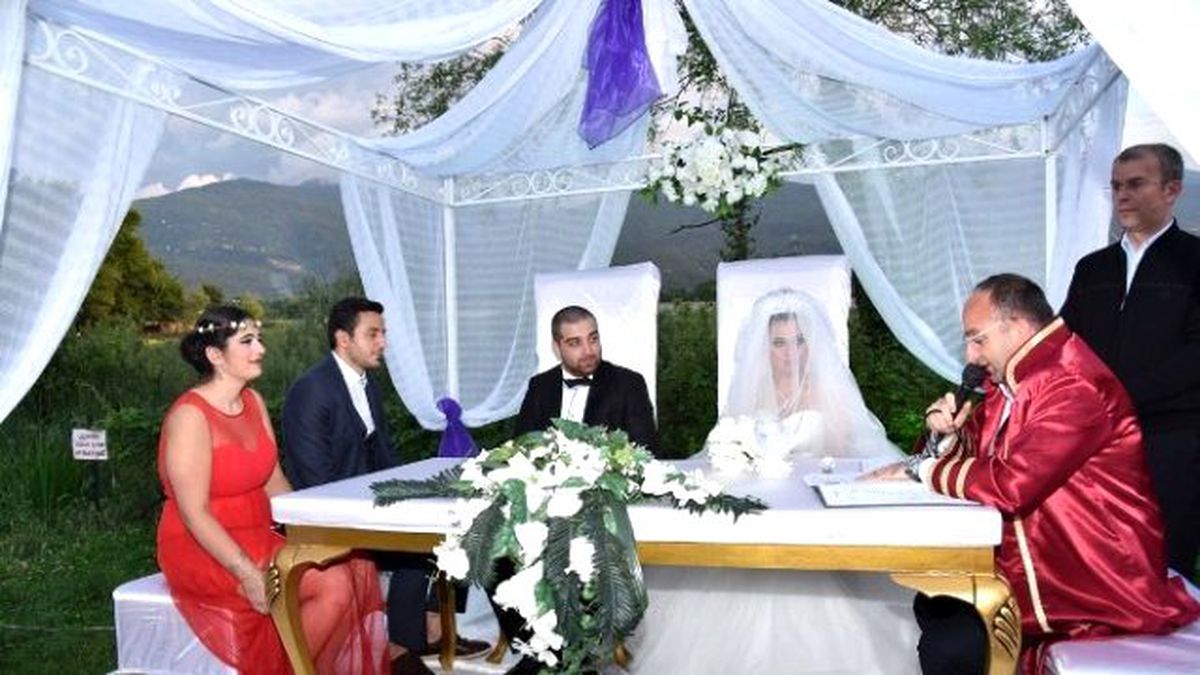 Başkan Üzülmez, Cemiyetlere Katıldı