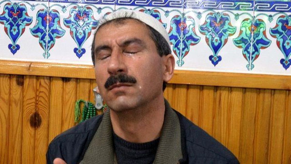 Berat Kandilinde Kırka\'daki Camiler Doldu Taştı