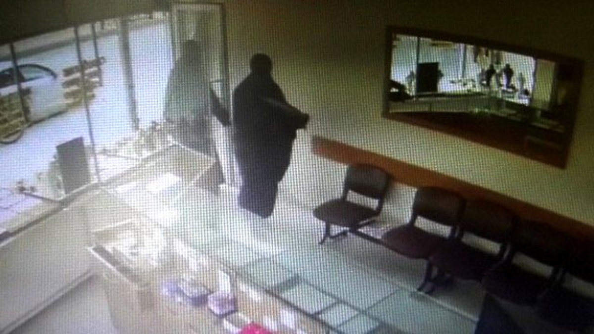 Çarşaflı Uzun Namlulu Soyguncuları Böyle Püskürttü
