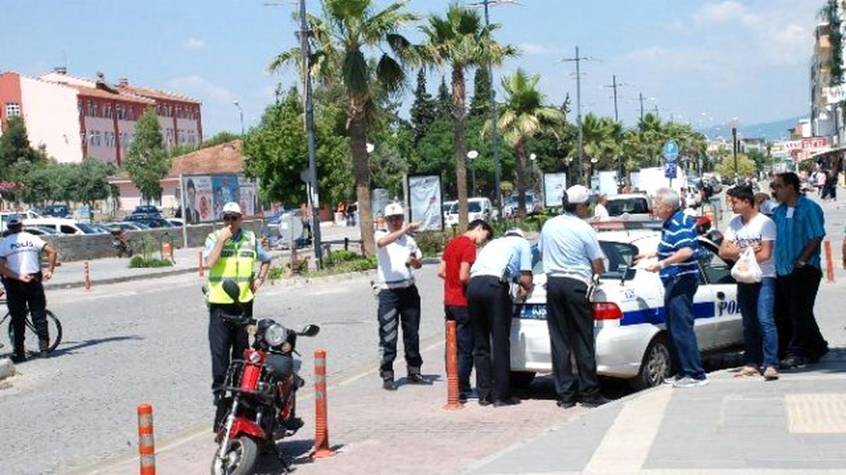 Didim Polisinden Yaz Sezonu Öncesi Kask Denetimi