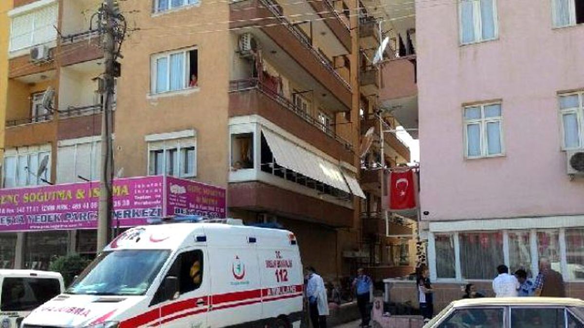 Evinde Ölü Bulundu