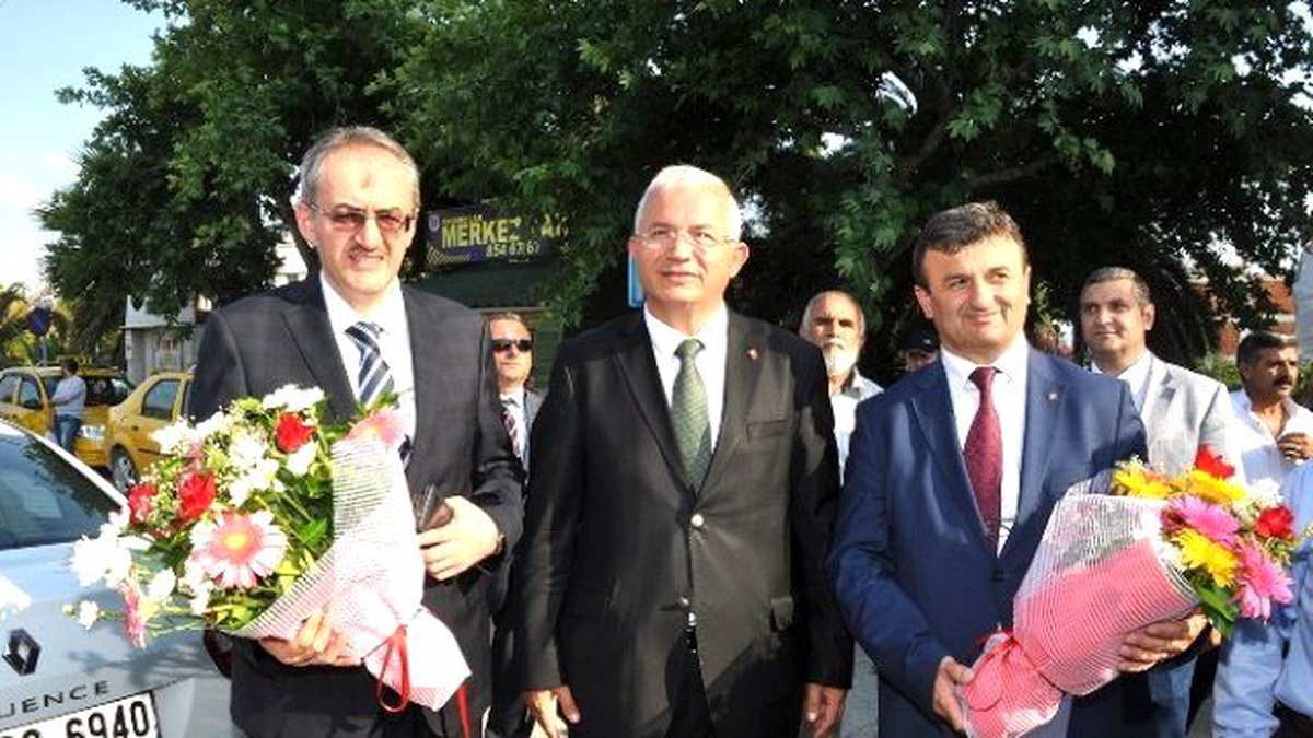 Fetrek Çayı Sultanlar Vadisi Projesine İş Makinesi Takviyesi