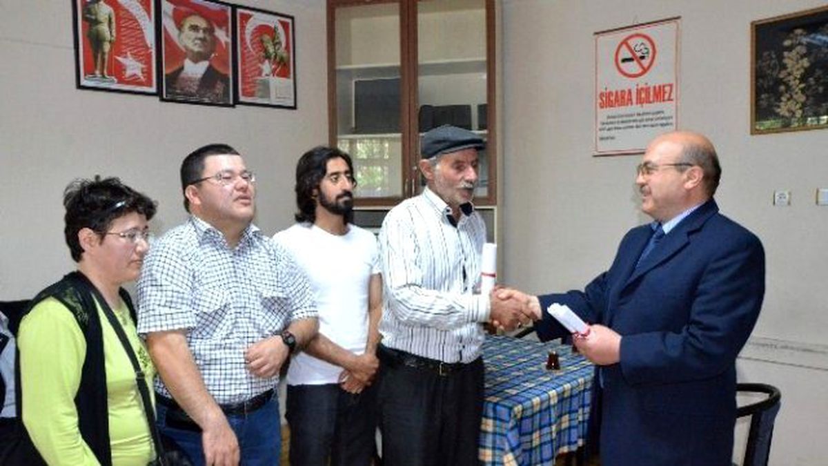 Görme Engelliler Sertifikalarını Aldı