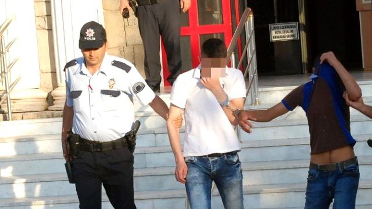 İlk Suçlarında Yakalandılar