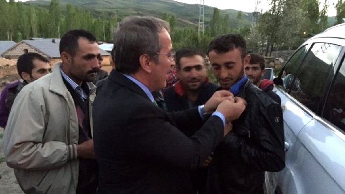 Merkez Partiye Katılımlar Sürüyor