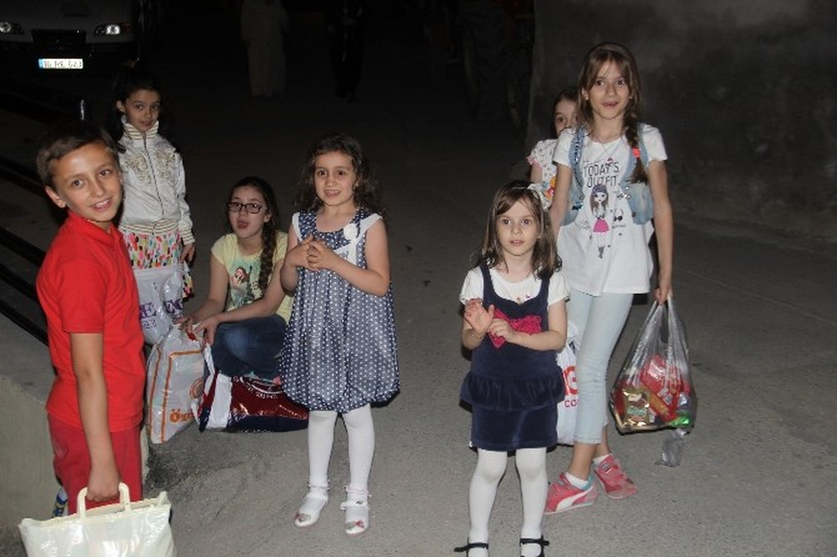 Berat Kandili Bu Mahallede Başka Türlü Kutlanıyor