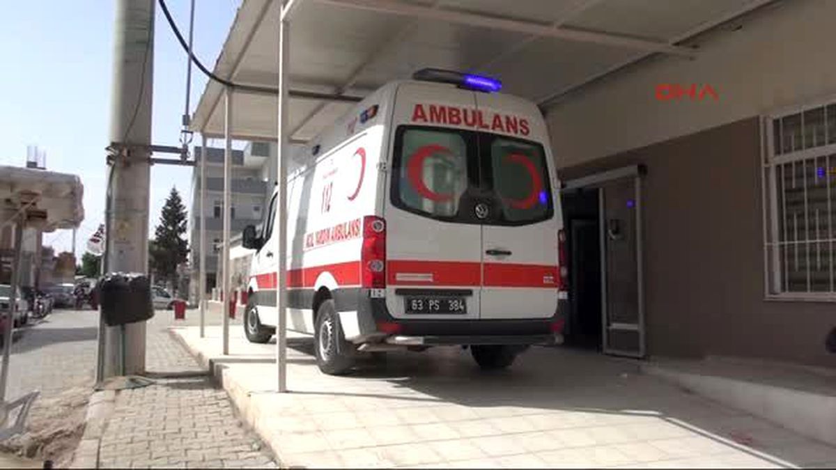 Şanlıurfa Askeri Araç, Suriyeli Kaçakların Otomobiline Çarptı 1 Ölü, 7 Yaralı