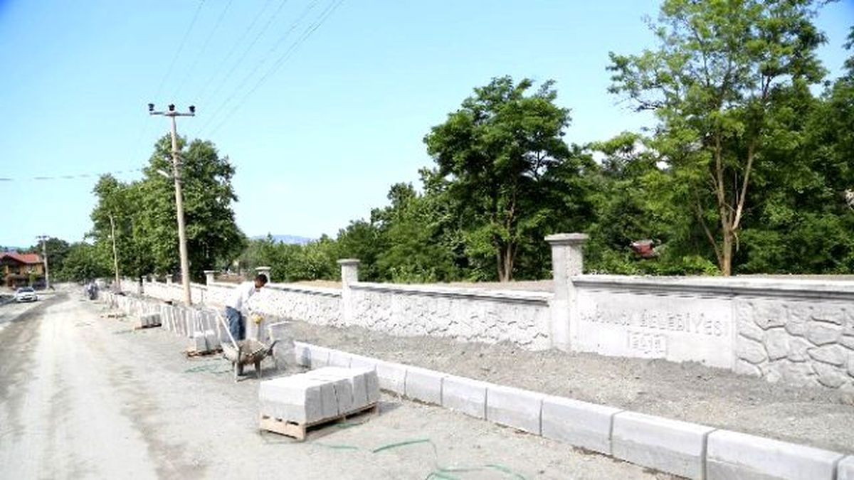 Sapanca\'da Asfalt Çalışmaları Sürüyor
