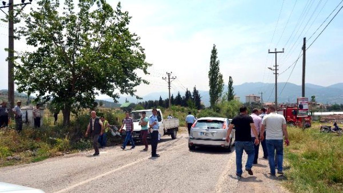 Sındırgı\'da Trafik Kazası: 4 Yaralı