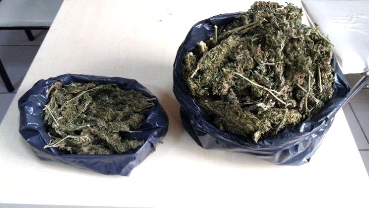 Şüphe, Bir Kilo Esrarı Yakalattı