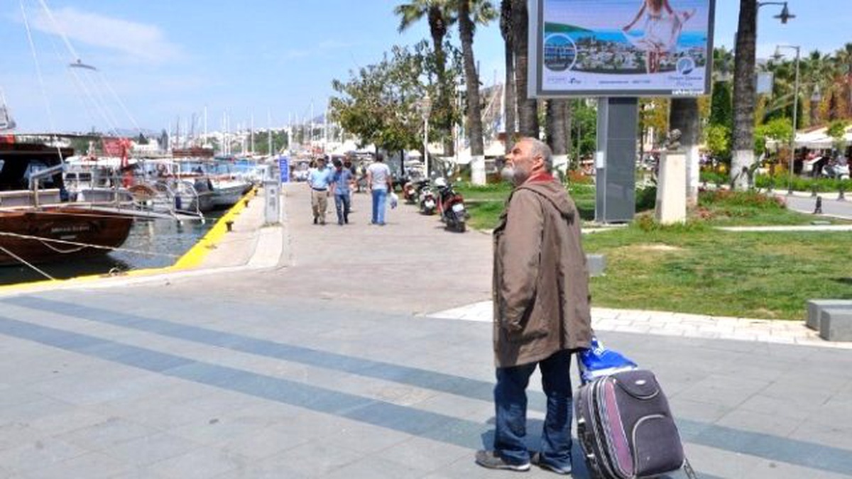 Ünlü Ufo Gözlemcisi Sokaklarda Yaşıyor
