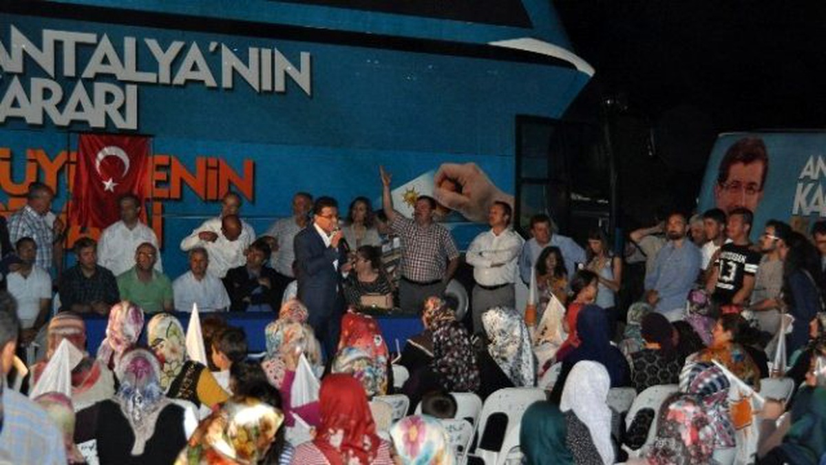 AK Parti Adayı Uslu, İstikrar ve Yeni Türkiye\'yi Anlattı