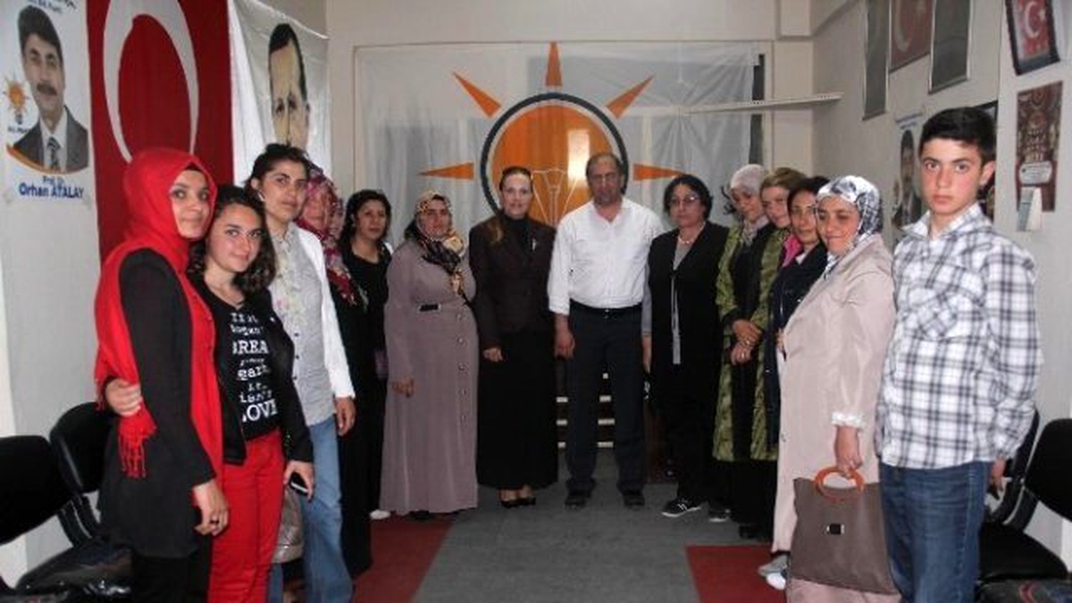 AK Parti Kadın Kolları Myk Üyesi Çıldır\'ı Ziyaret Etti