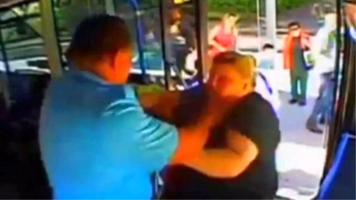 Anne-Kız Ücret İsteyen Otobüs Şoförüne Saldırdı