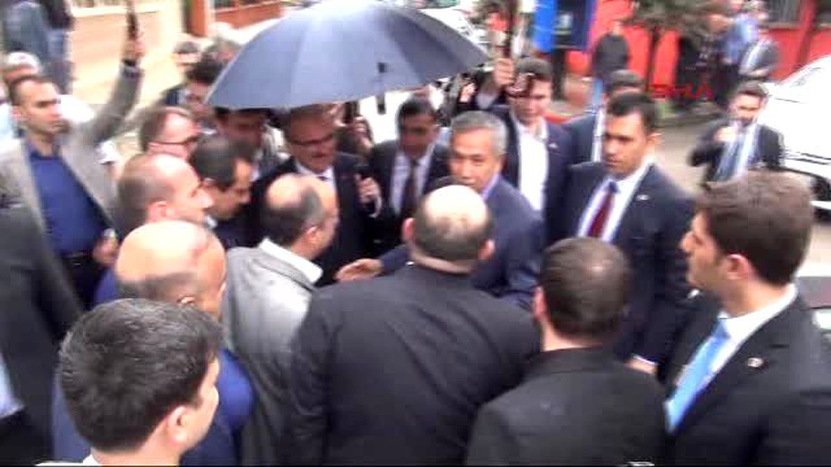 Arınç: "Türkiye Bir Cinnetin İçinde Maalesef"