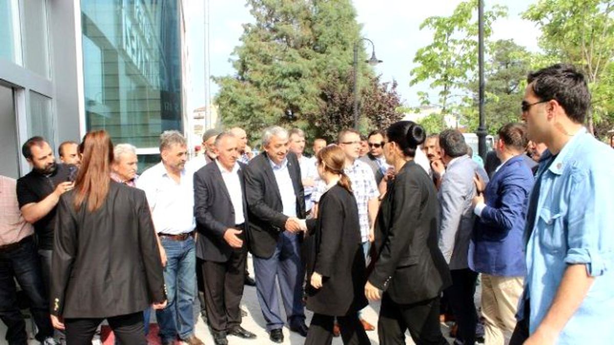 Bakan İslam Arifiye İlçesini Gezdi