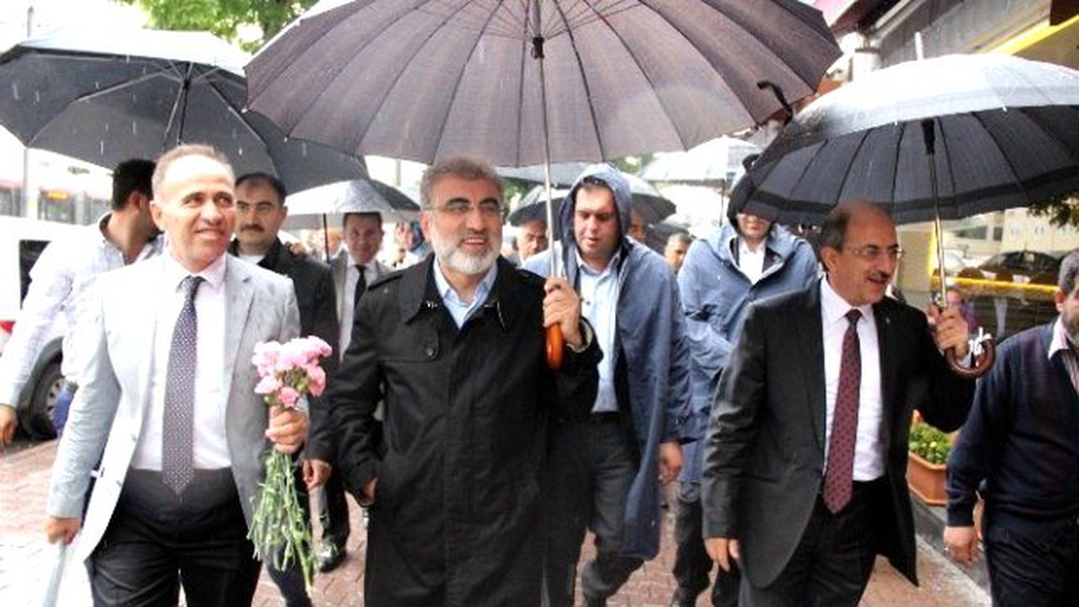 Bakan Yıldız Kayseri\'de Esnafı Ziyaret Etti