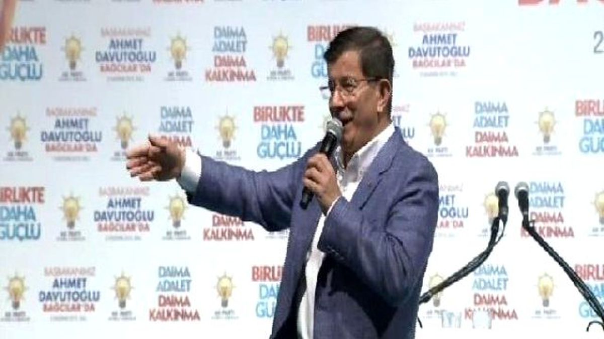 Başbakan Davutoğlu Bağcılar\'da Konuştu