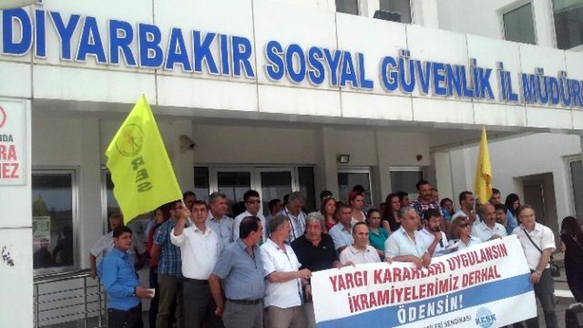 Bes\'ten Ödenmeyen İkramiyeler İçin Basın Açıklaması