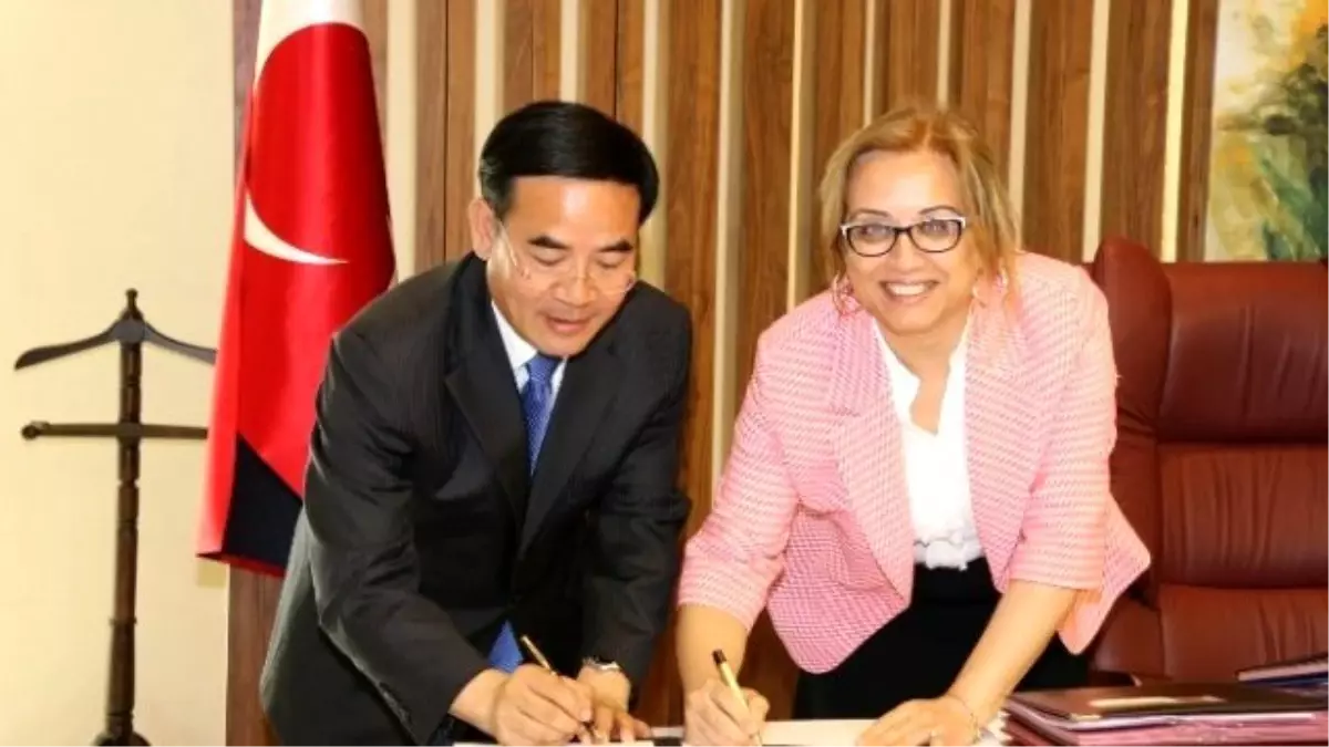 China University Of Petroleum Heyetinden Neü Rektörü Kılıç\'a Ziyaret