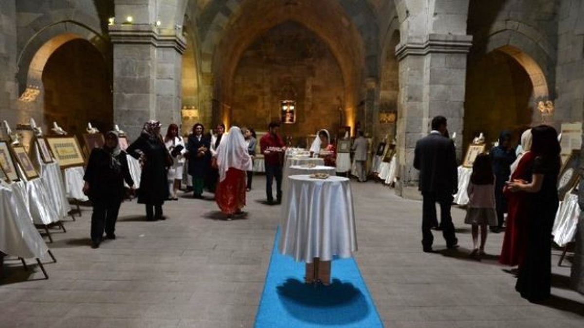 Erzurum\'da Geleneksel Türk El Sanatları Sergisi