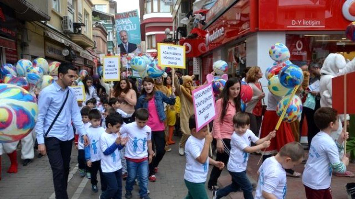 Fatsa\'da Bando Eşliğinde Kostüm ve Okul Tanıtım Turu