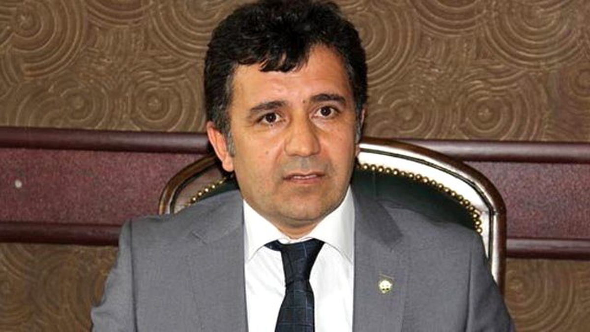 HSYK\'nın Başörtülü Kararına Urfa Barosu\'ndan Destek