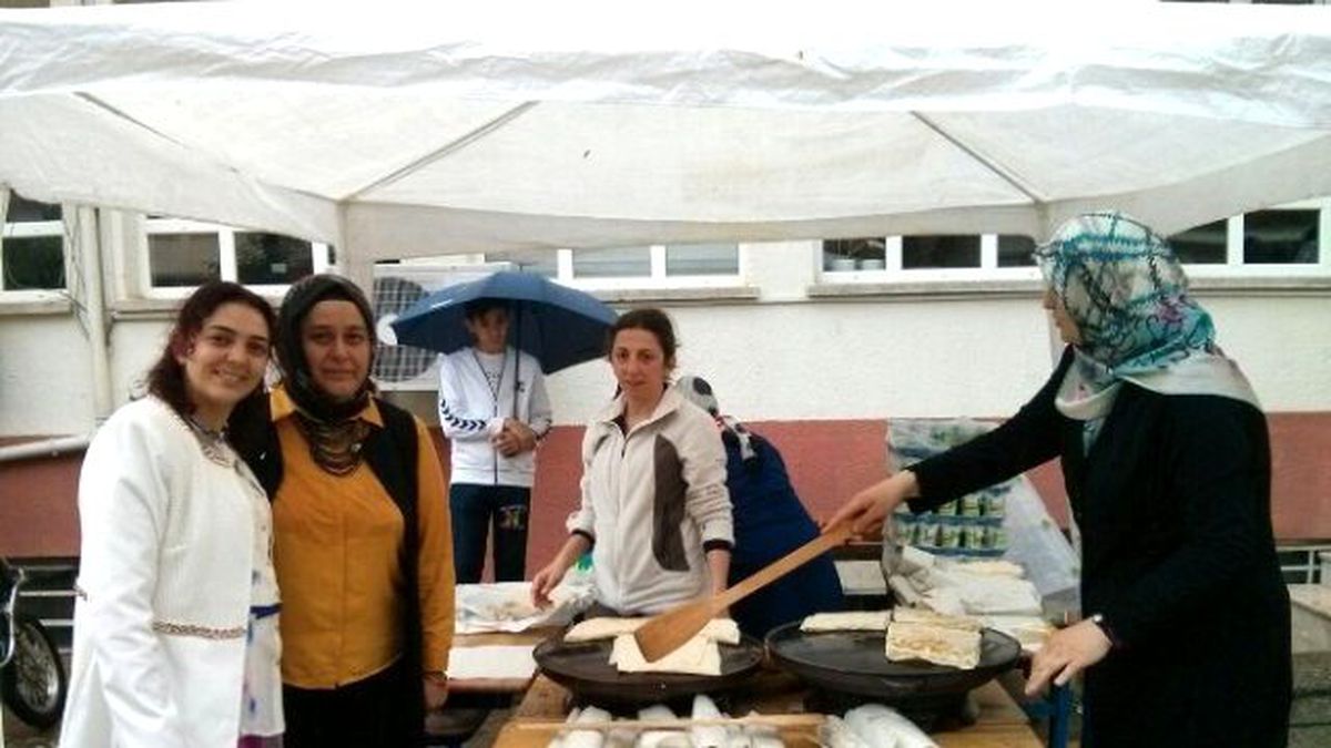 İsmetpaşa Ortaokulundan Kermes