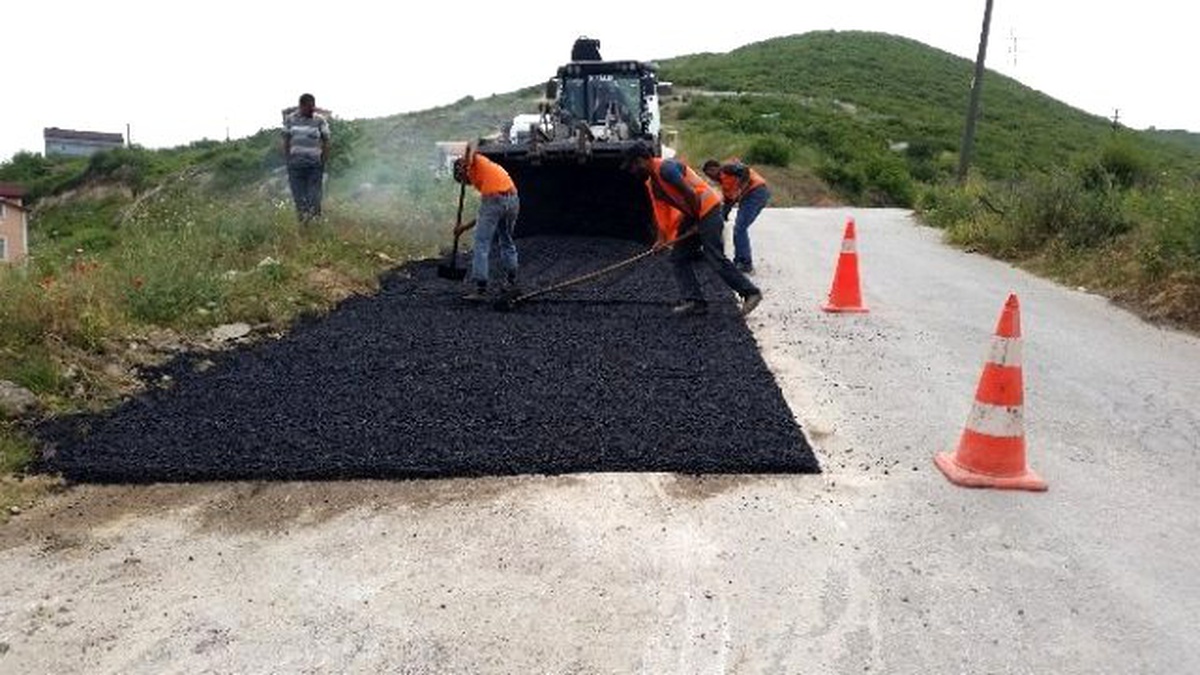 Karadenizliler Mahallesi\'nde Bozuk Yolar Tamir Edildi