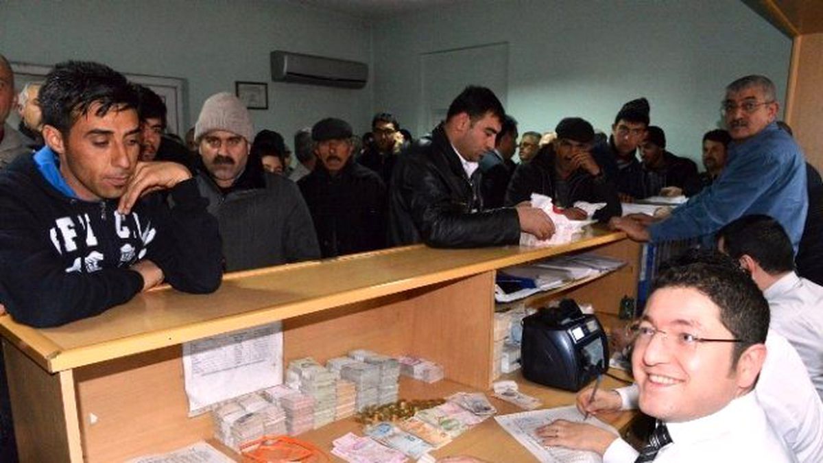 Kayseri Şeker\'den Pancar Ekicisi Çiftçilere 36 Milyon Çapa Avansı