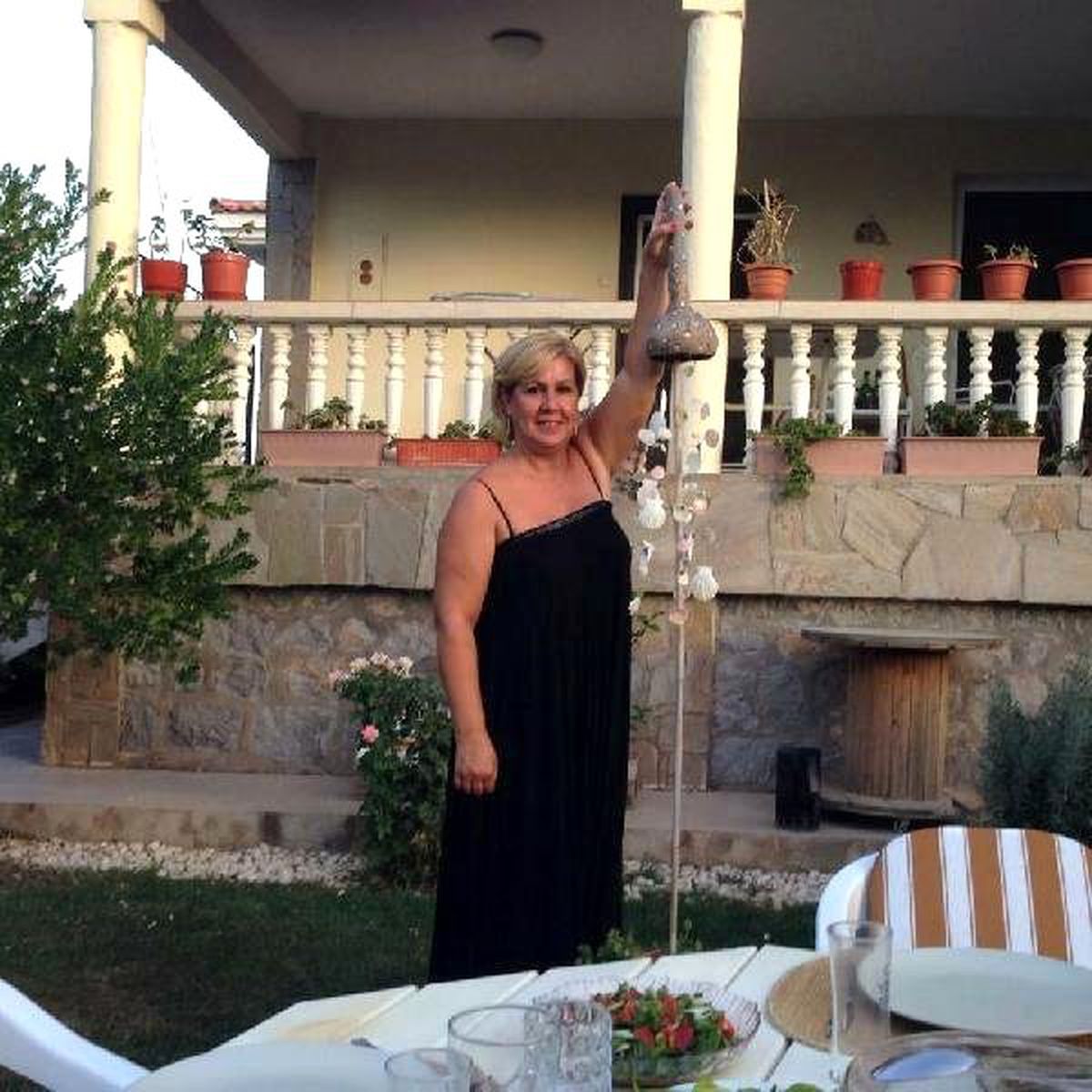 Kıbrıs Tatilinde Ölen Çift, Son Yolculuğuna Uğurlandı